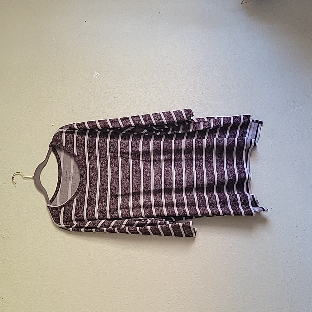LANEBRYANT STRIPES ROUNDNECK top size 18/20  col lavender white